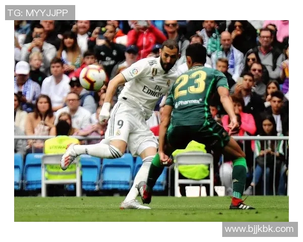 格拉纳达主场迎战贝蒂斯谁能在西甲争夺战中笑到最后